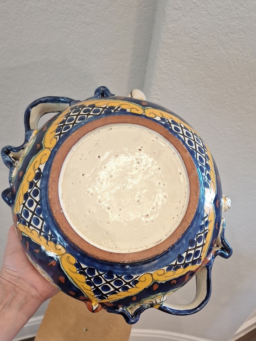 Talavera Mexico Soup Tureen Blue White Yellow Florals - Picture 11 of 11